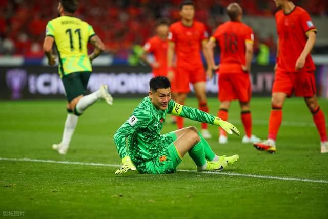 世界杯在线观看软件-愤怒!韩媒晒王钰栋哭泣图:无法代替伊朗进世界杯 中国队绝望